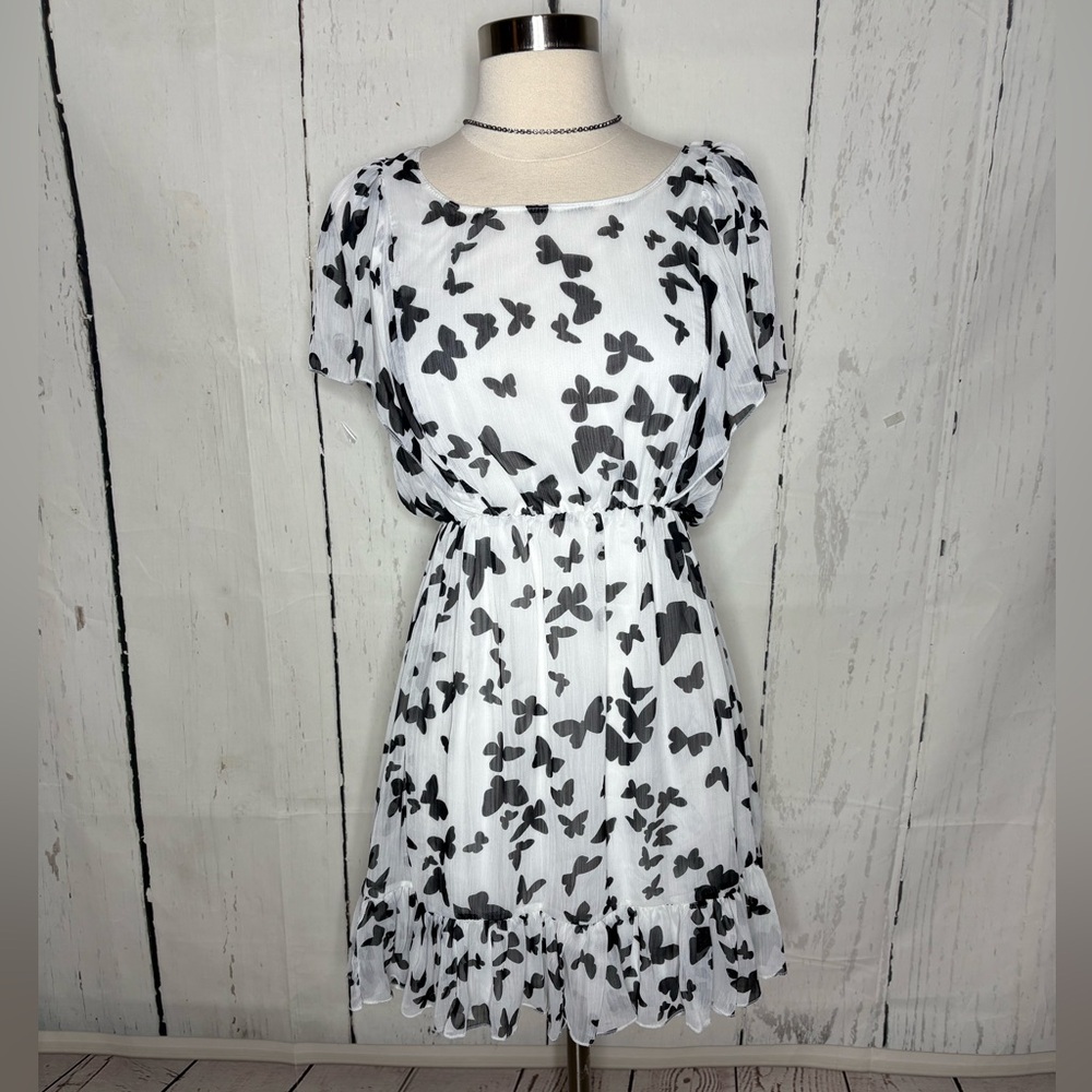Elegant Black and White Dress from Thailand